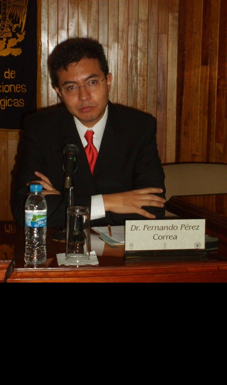 Jorge Márquez representante del Dr. Fernando Pérez Correa